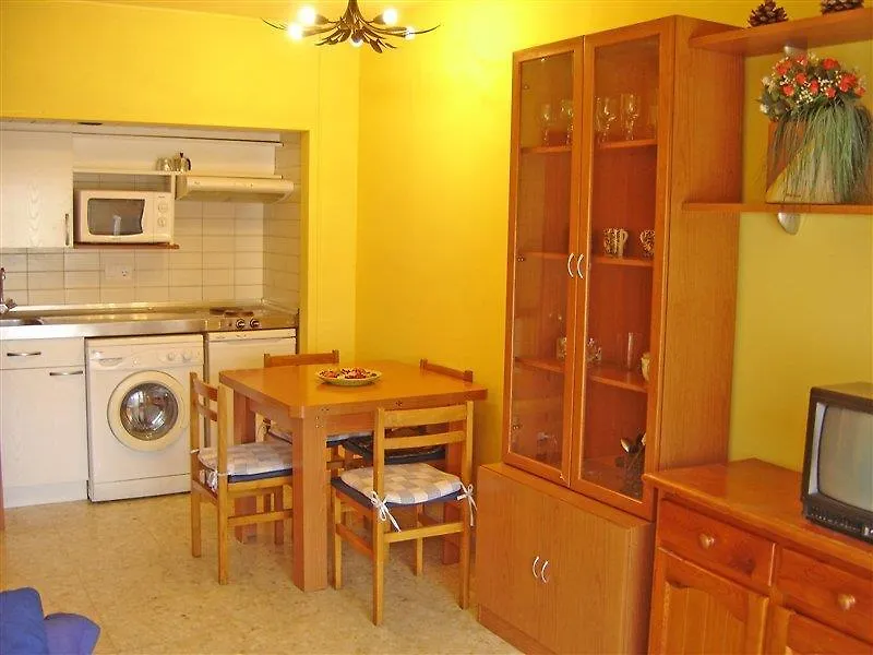 Apartaments Playas Lloret -Famous Family Resort Fenals Beach Льорет-де-Мар Апартаменты