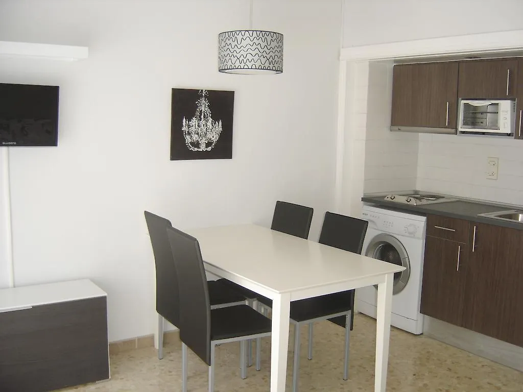 Apartaments Playas Lloret -Famous Family Resort Fenals Beach Lloret de Mar 0*,  Spanyolország